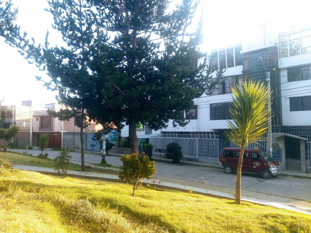 Casa Blanca Hospedaje Huamancaca Exterior foto